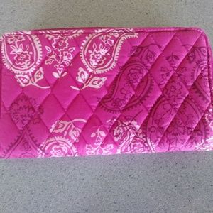 Vera Bradley Accordion Wallet in Stamped Paisley